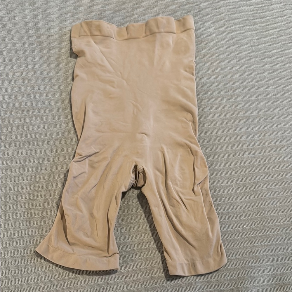NWOT SkimsHigh-Waisted Shapewear Shorts